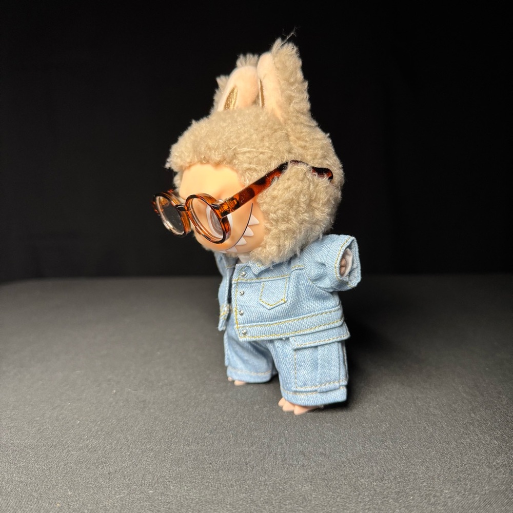 Labubu Outfit (doll NOT included).